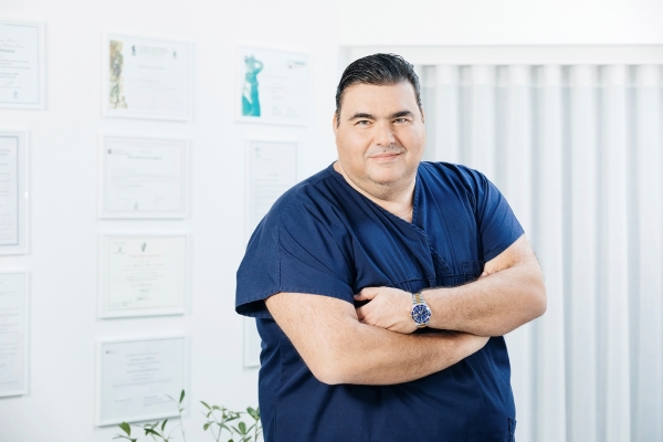 &Omicron; &gamma;&upsilon;&nu;&alpha;&iota;&kappa;&omicron;&lambda;ό&gamma;&omicron;&sigmaf; &Delta;&rho;. &Iota;&omega;ά&nu;&nu;&eta;&sigmaf; &Pi;. &Beta;&alpha;&sigma;&iota;&lambda;ό&pi;&omicron;&upsilon;&lambda;&omicron;&sigmaf; (&Iota;&Alpha;&Sigma;&Omega;) &alpha;&pi;&alpha;&nu;&tau;ά &sigma;&epsilon; &epsilon;&rho;&omega;&tau;ή&mu;&alpha;&tau;&alpha; &pi;&omicron;&upsilon; &alpha;&phi;&omicron;&rho;&omicron;ύ&nu; &sigma;&tau;&omicron;&nu; &kappa;&omicron;&rho;&omega;&nu;&omicron;ϊό &kappa;&alpha;&iota; &tau;&omicron; &theta;&eta;&lambda;&alpha;&sigma;&mu;ό