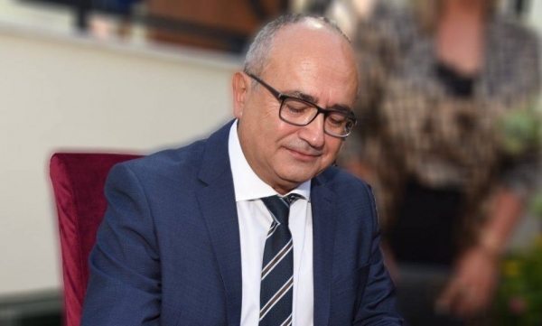 &Pi;&alpha;&rho;έ&mu;&beta;&alpha;&sigma;&eta; &Nu;ί&kappa;&omicron;&upsilon; &Mu;&pi;ά&mu;&pi;&alpha;&lambda;&omicron;&upsilon; &kappa;&alpha;&iota; ά&lambda;&lambda;&omega;&nu; 7 &delta;&eta;&mu;ά&rho;&chi;&omega;&nu; &gamma;&iota;&alpha; &sigma;&tau;ή&rho;&iota;&xi;&eta; &tau;&omega;&nu; &mu;&alpha;&theta;&eta;&tau;ώ&nu;