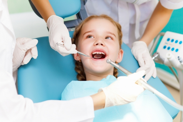 MetLife Dental Plus: &Epsilon;&sigma;&epsilon;ί&sigmaf;, &pi;ό&sigma;&omicron; &sigma;&upsilon;&chi;&nu;ά &pi;ά&tau;&epsilon; &tau;&alpha; &pi;&alpha;&iota;&delta;&iota;ά &sigma;&alpha;&sigmaf; &sigma;&tau;&omicron;&nu; &pi;&alpha;&iota;&delta;&omicron;&delta;&omicron;&nu;&tau;ί&alpha;&tau;&rho;&omicron;;